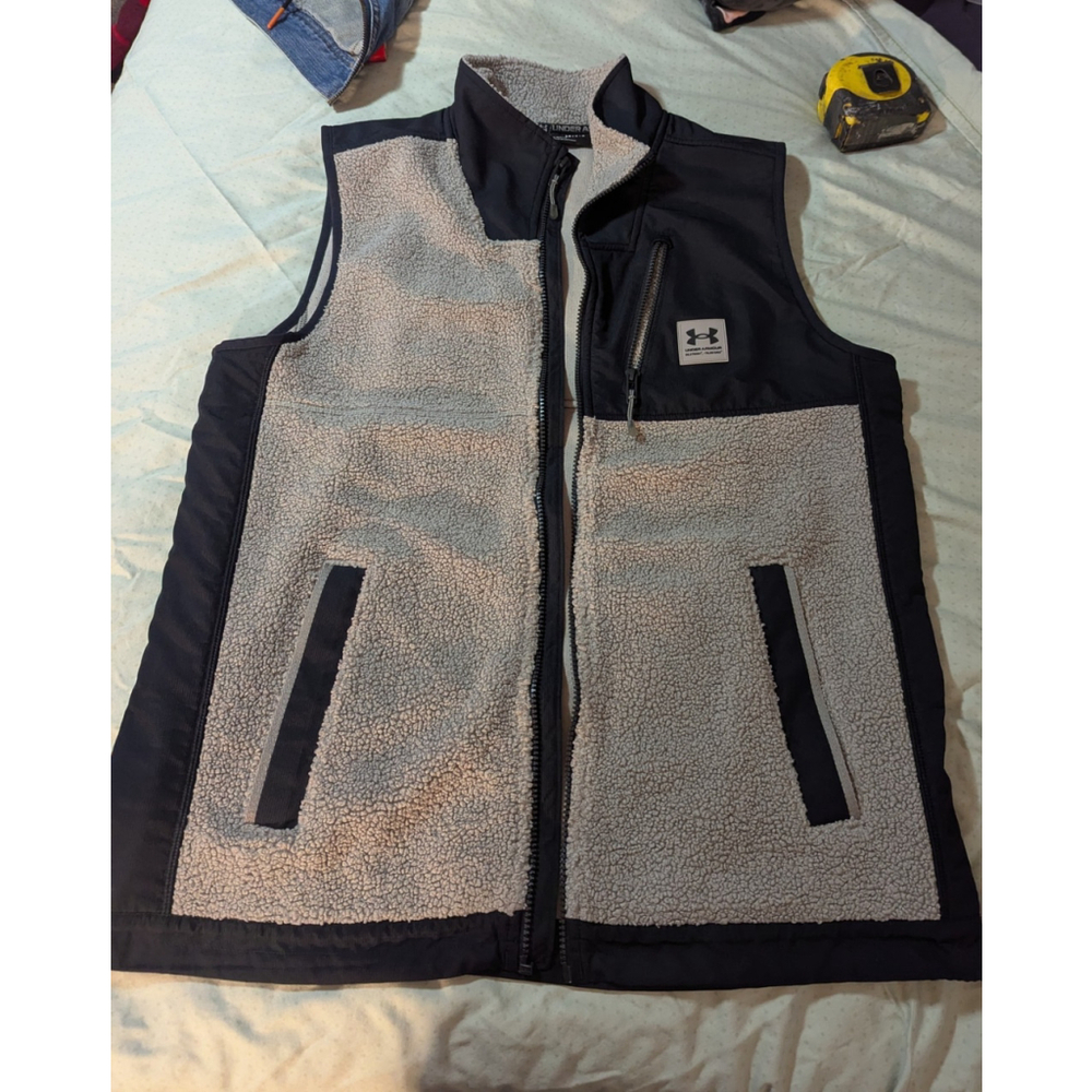 Under Armour Men's Size Large Black Pewter Mission Boucle Vest Fleece